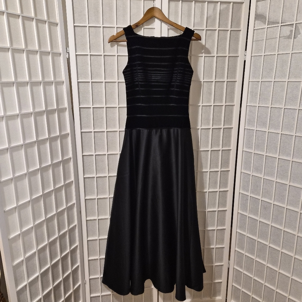 Vintage TADASHI Velvet Taffeta Maxi Evening Black Dress Sz 4
